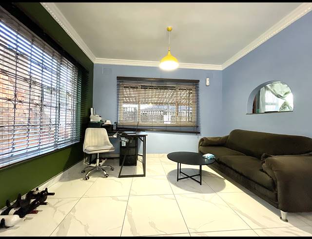 4 BEDROOM HOUSE FOR SALE IN MOBENI HEIGHTS